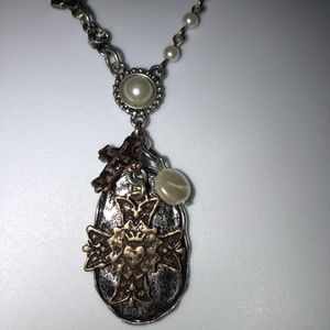 Necklace and earrings set